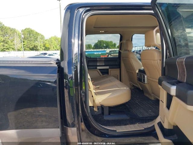 2019 FORD F-250 LARIAT 8