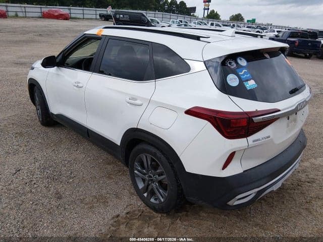 2022 KIA SELTOS S 3