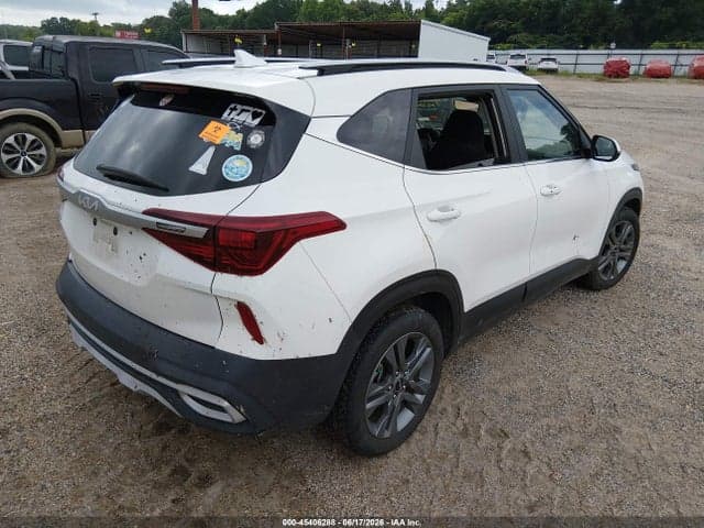 2022 KIA SELTOS S 4