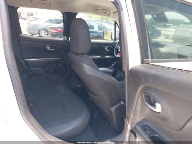 2018 JEEP RENEGADE ALTITUDE FWD 8