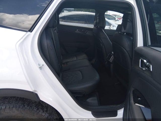 2025 KIA SPORTAGE X-PRO 8