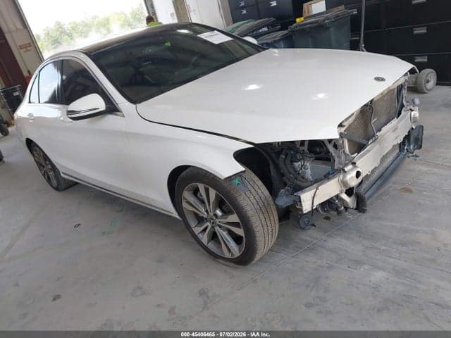 2018 MERCEDES-BENZ C 300