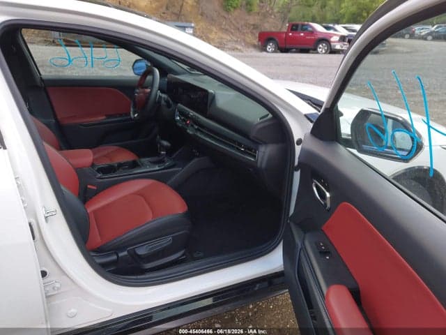 2025 KIA K4 GT LINE 5