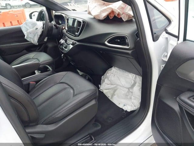 2025 CHRYSLER PACIFICA SELECT 5