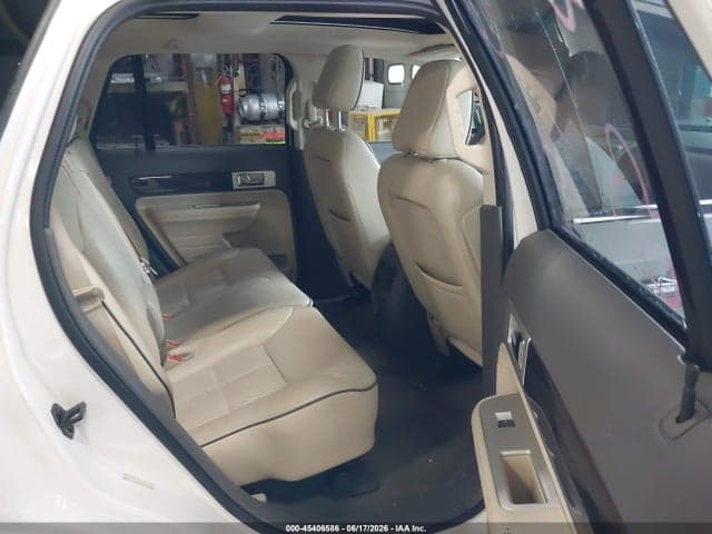 2010 LINCOLN MKX 8