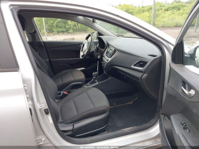 2020 HYUNDAI ACCENT SE 5