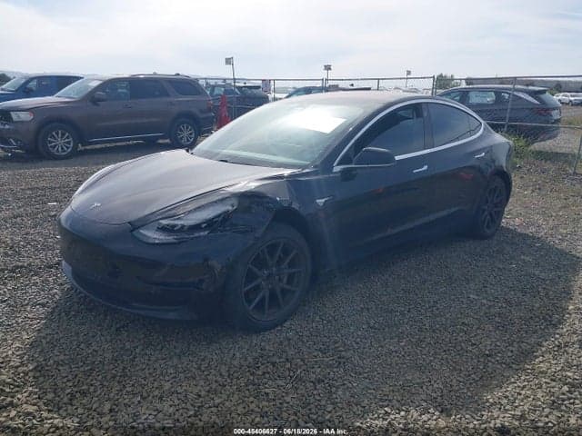 2018 TESLA MODEL 3 2
