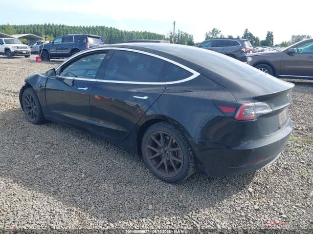 2018 TESLA MODEL 3 3
