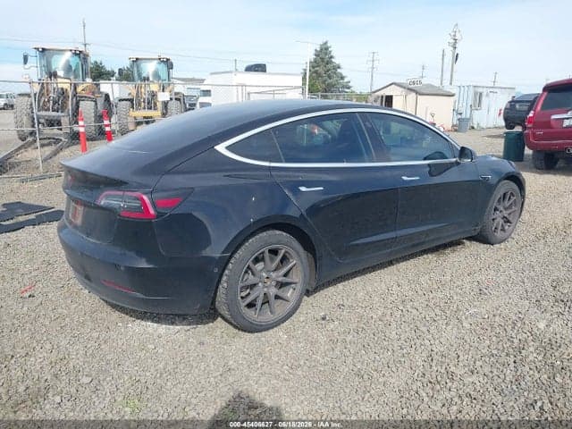 2018 TESLA MODEL 3 4