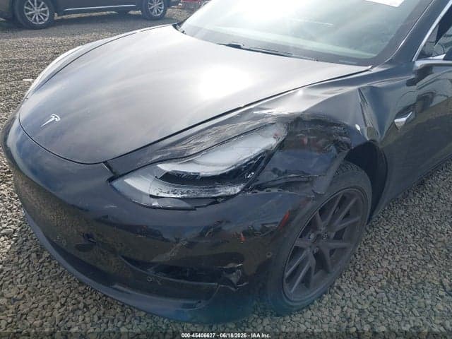 2018 TESLA MODEL 3 6