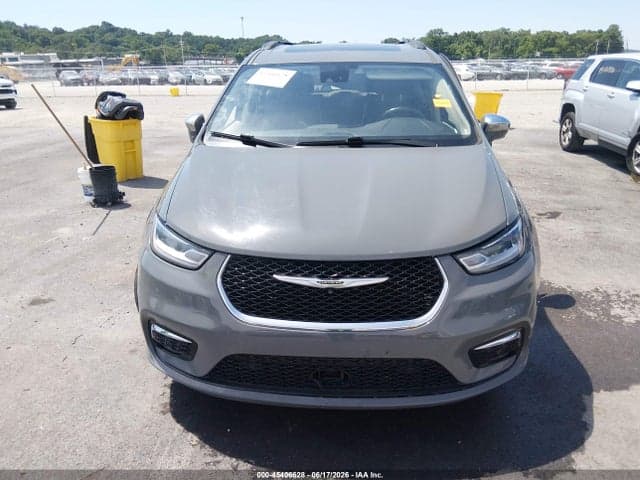 2022 CHRYSLER PACIFICA LIMITED 11