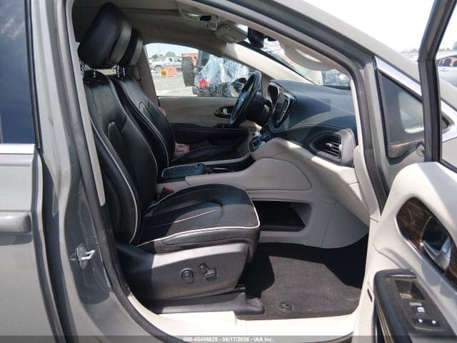 2022 CHRYSLER PACIFICA LIMITED 5