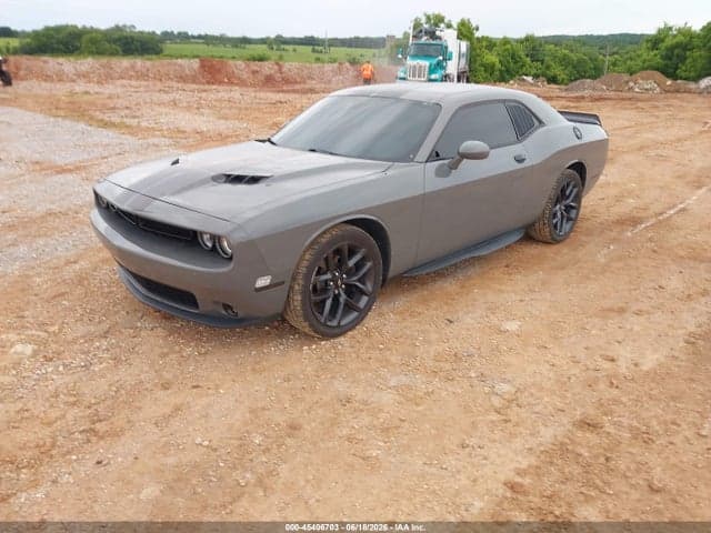 2019 DODGE CHALLENGER SXT 2