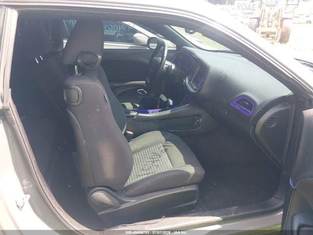 2019 DODGE CHALLENGER SXT 5
