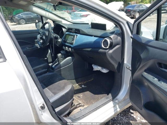 2025 NISSAN VERSA 1.6 SV 5
