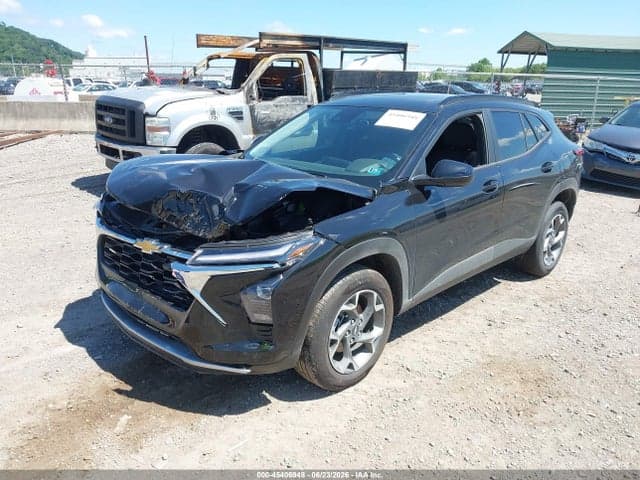 2026 CHEVROLET TRAX FWD LT 2