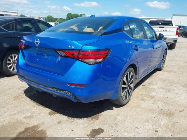 2022 NISSAN SENTRA SV XTRONIC CVT 4