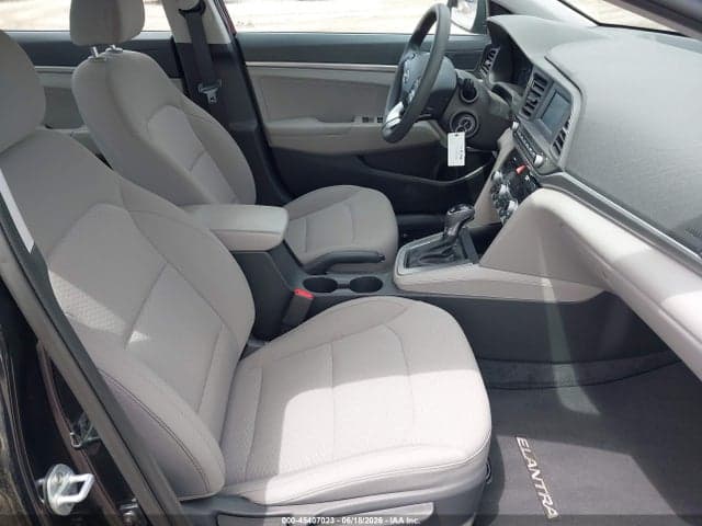 2020 HYUNDAI ELANTRA SE 5