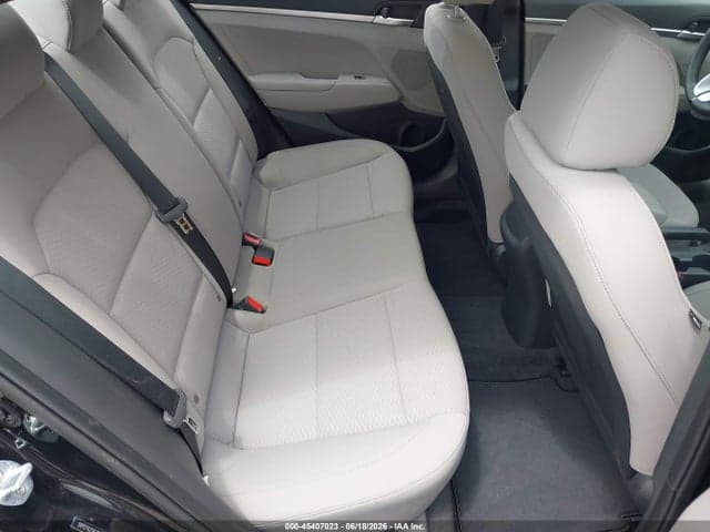 2020 HYUNDAI ELANTRA SE 8