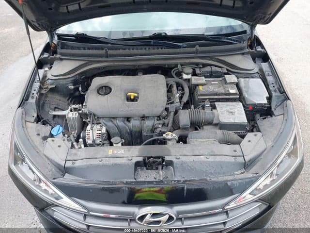 2020 HYUNDAI ELANTRA SE 10