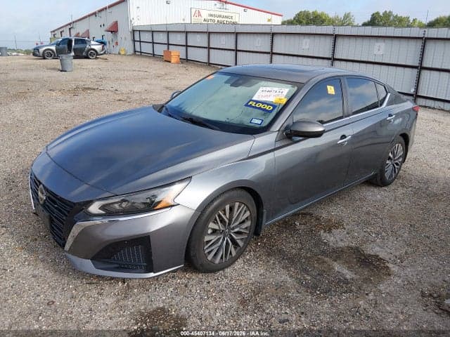 2023 NISSAN ALTIMA SV FWD 2
