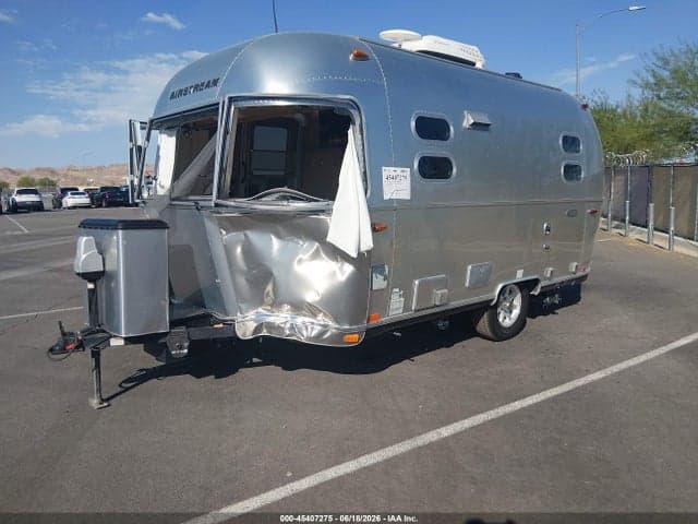2017 AIRSTREAM FLYING CLOUD 2