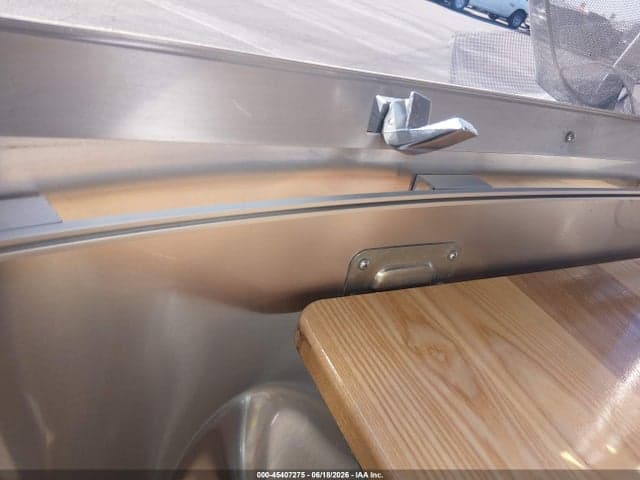 2017 AIRSTREAM FLYING CLOUD 7