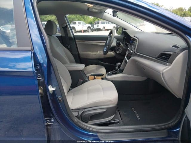2020 HYUNDAI ELANTRA SE 5
