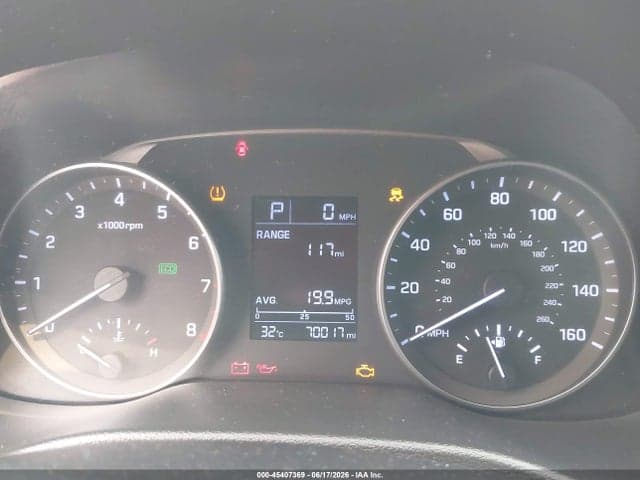 2017 HYUNDAI ELANTRA SE 7