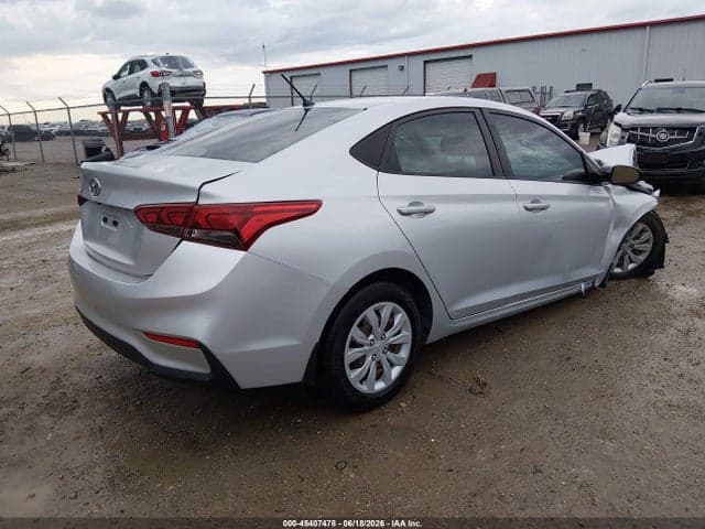 2020 HYUNDAI ACCENT SE 4