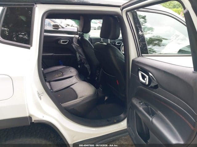 2025 JEEP COMPASS TRAILHAWK 4X4 9