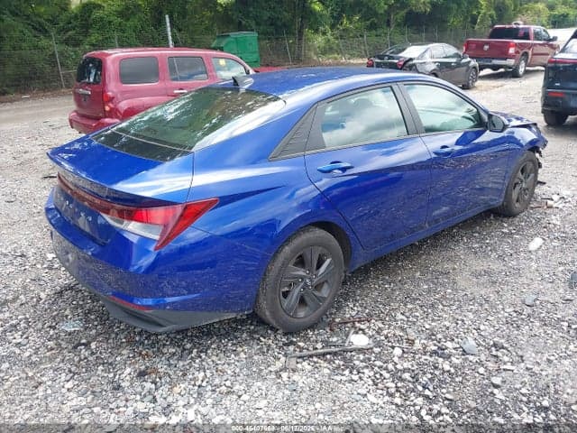 2022 HYUNDAI ELANTRA SEL 4