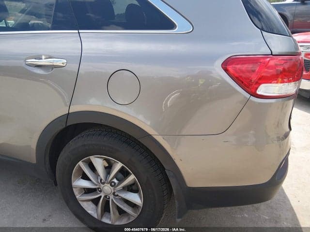 2017 KIA SORENTO 2.4L LX 18