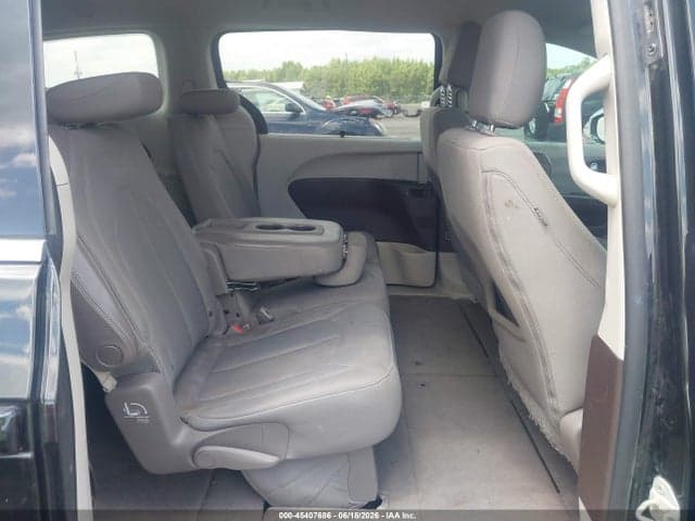 2020 CHRYSLER PACIFICA TOURING 8