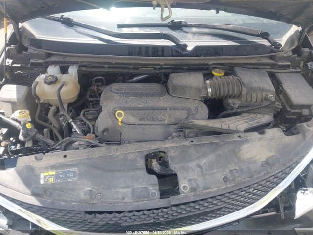 2020 CHRYSLER PACIFICA TOURING 10