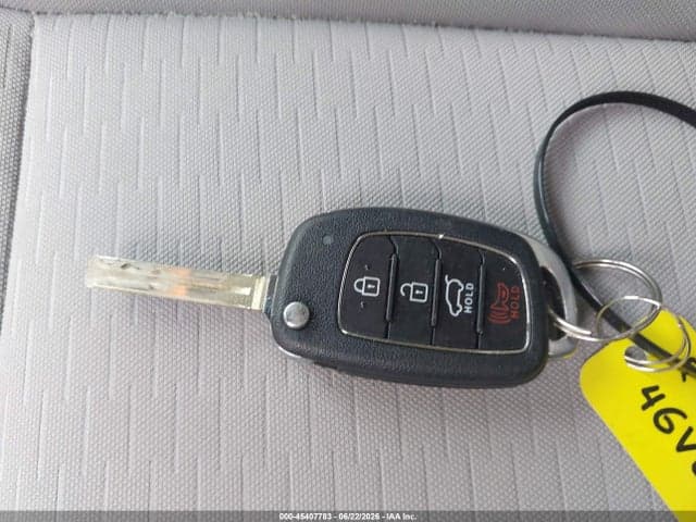 2020 HYUNDAI TUCSON SE 11