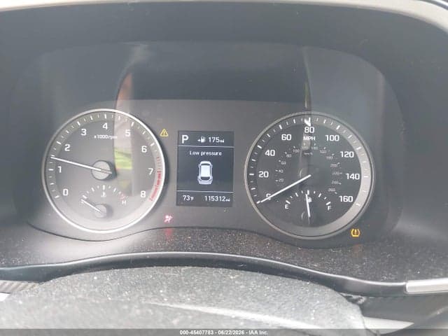 2020 HYUNDAI TUCSON SE 7
