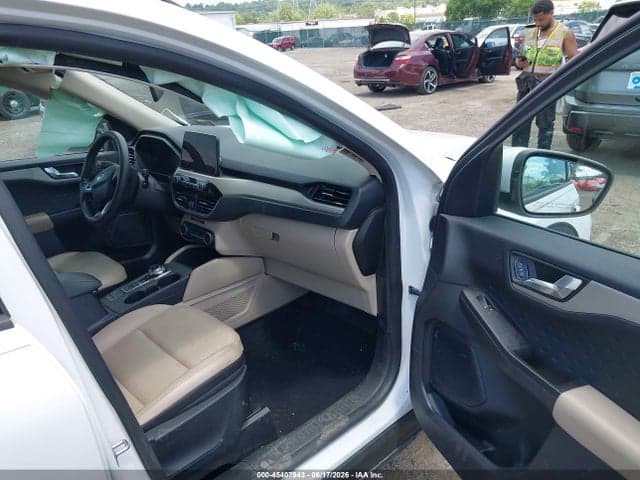 2020 FORD ESCAPE SEL 5