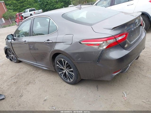 2019 TOYOTA CAMRY SE 3