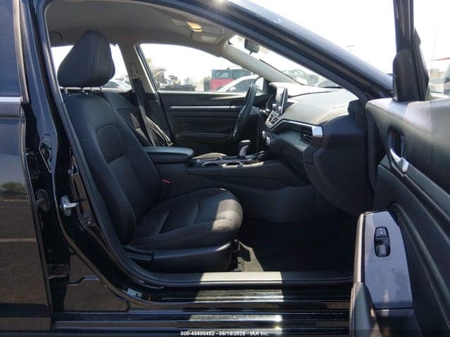 2021 NISSAN ALTIMA SV FWD 5