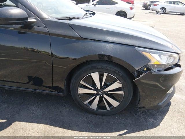 2021 NISSAN ALTIMA SV FWD 6
