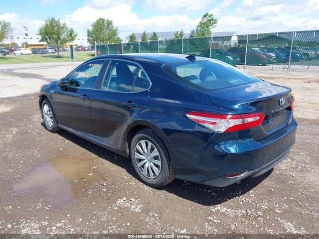 2020 TOYOTA CAMRY LE HYBRID 3