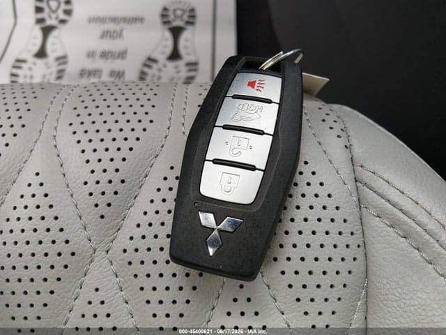 2025 MITSUBISHI OUTLANDER SEL 11