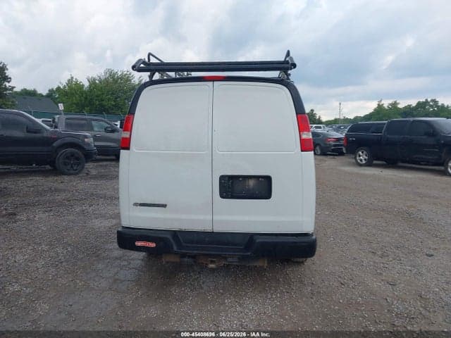 2018 CHEVROLET EXPRESS 3500 WORK VAN 17