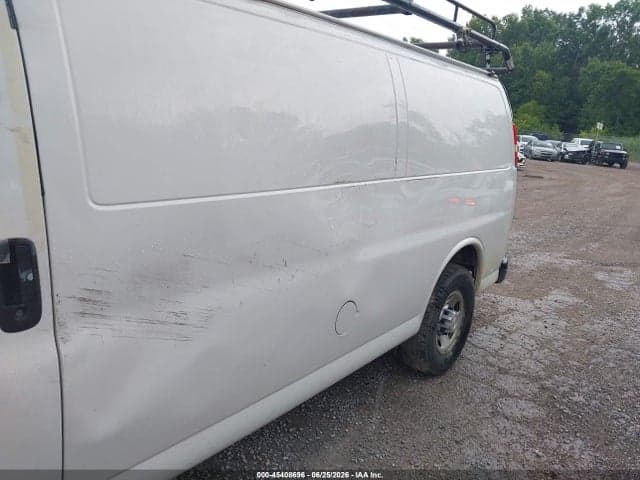2018 CHEVROLET EXPRESS 3500 WORK VAN 18