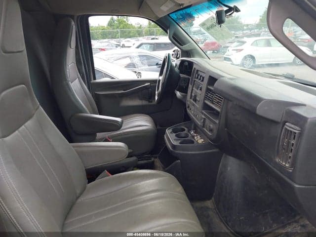 2018 CHEVROLET EXPRESS 3500 WORK VAN 5