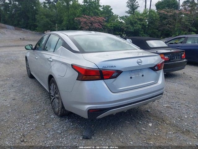 2025 NISSAN ALTIMA SV FWD 3