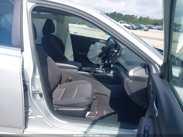 2025 NISSAN ALTIMA SV FWD 5