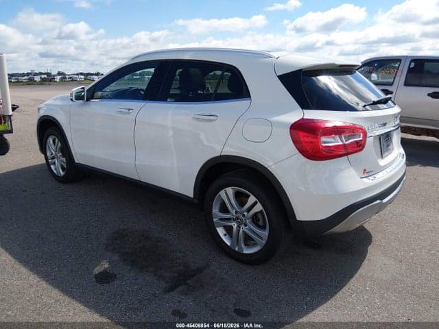 2018 MERCEDES-BENZ GLA 250 4MATIC 3
