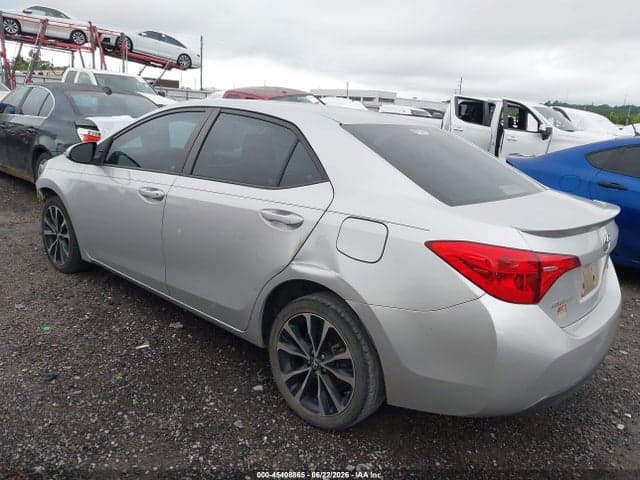 2017 TOYOTA COROLLA SE 3